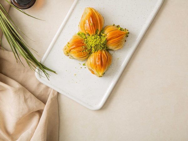 urun-antep-fistikli-midye-baklava-01.jpg
